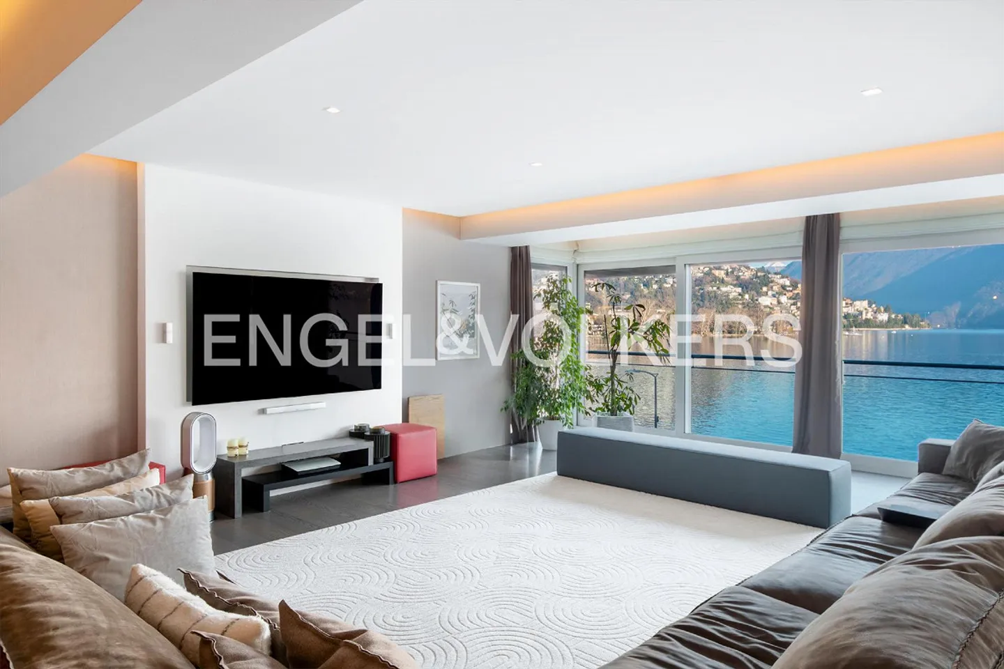 Atemberaubende Wohnung in Lugano - Foto 3 von 13
