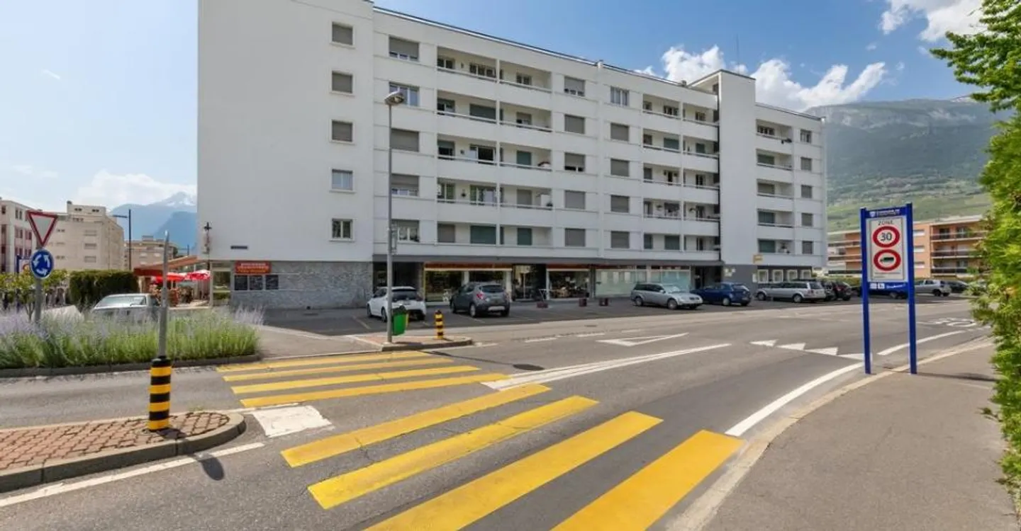 Posto auto all'aperto a Conthey! - Foto 1 di 1