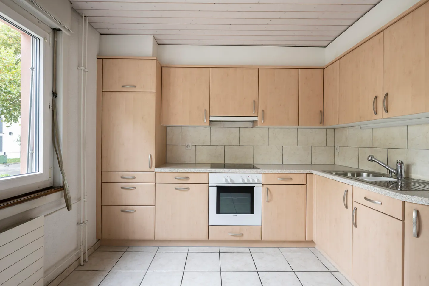 FREISTEHENDES HAUS MIT ZWEI WOHNUNGEN UND POTENZIAL - Photo 11 of 14