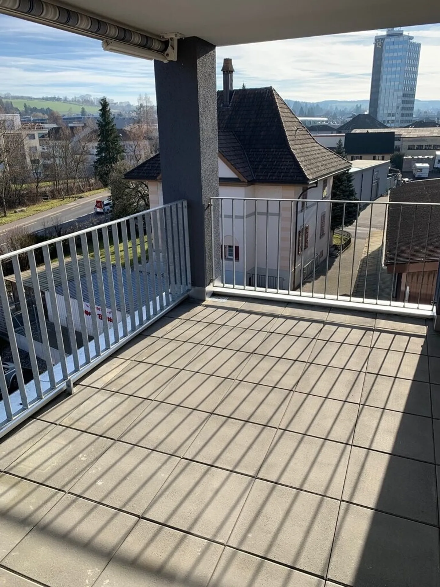 Appartement lumineux avec loggia confortable - Photo 6 sur 6