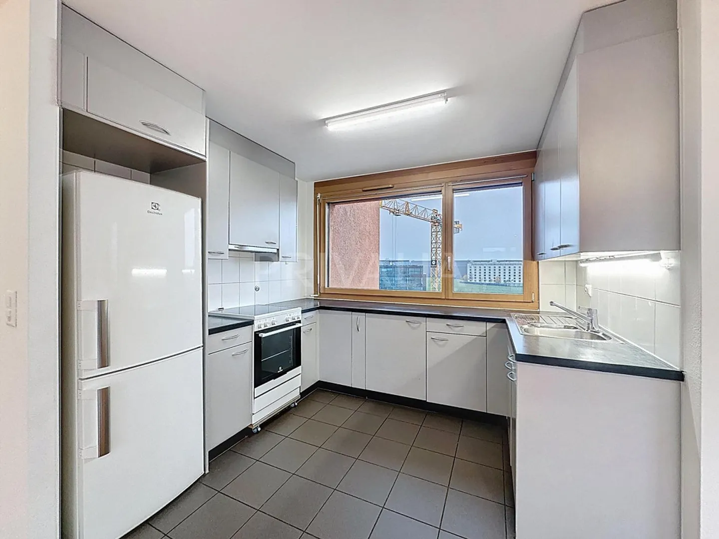 Schöne Penthouse-Wohnung in der Nähe internationaler Organisationen - Foto 2 von 8