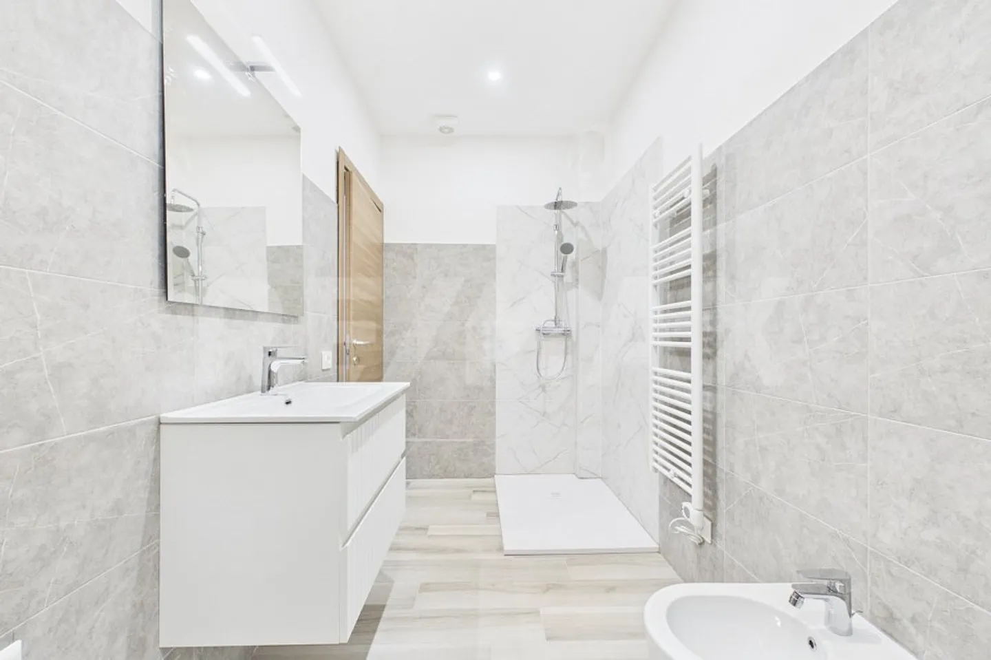 Lake View Residence Apartments - Photo 12 of 13