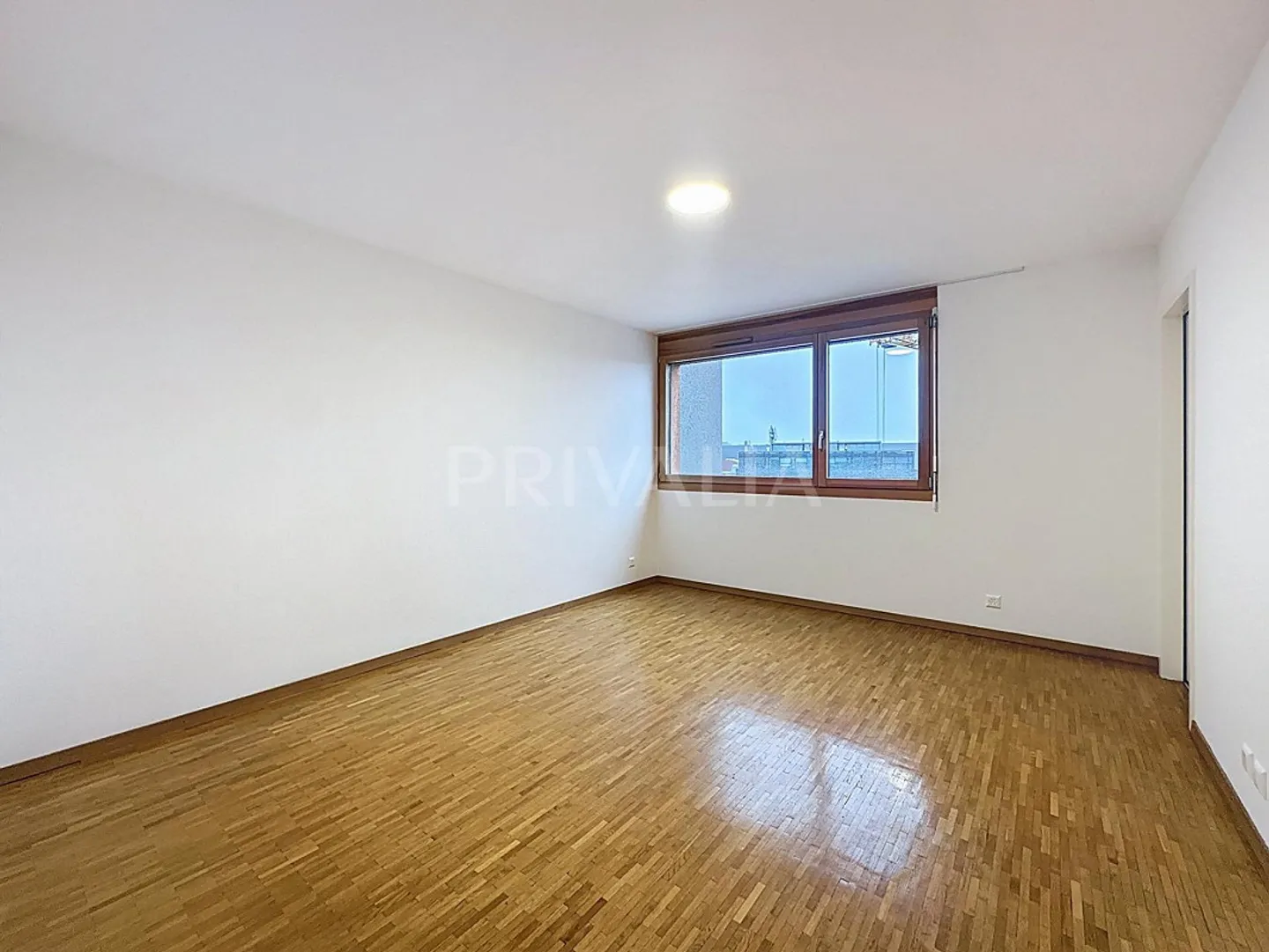 Schöne Penthouse-Wohnung in der Nähe internationaler Organisationen - Foto 4 von 8