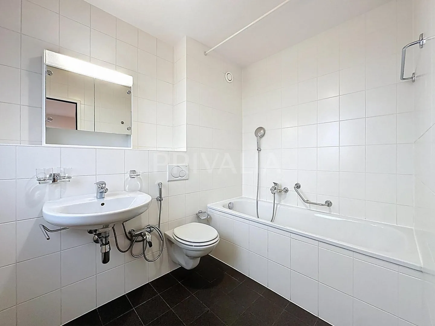 Schöne Penthouse-Wohnung in der Nähe internationaler Organisationen - Foto 5 von 8