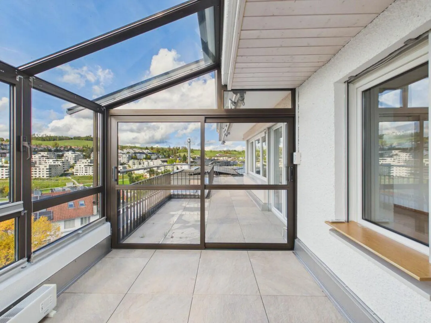 2.5-room penthouse apartment with wonderful views - Photo 13 of 25