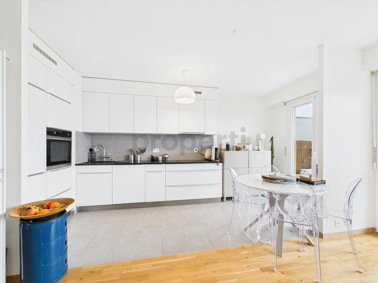 Apartment for rent - Photo 5 of 13