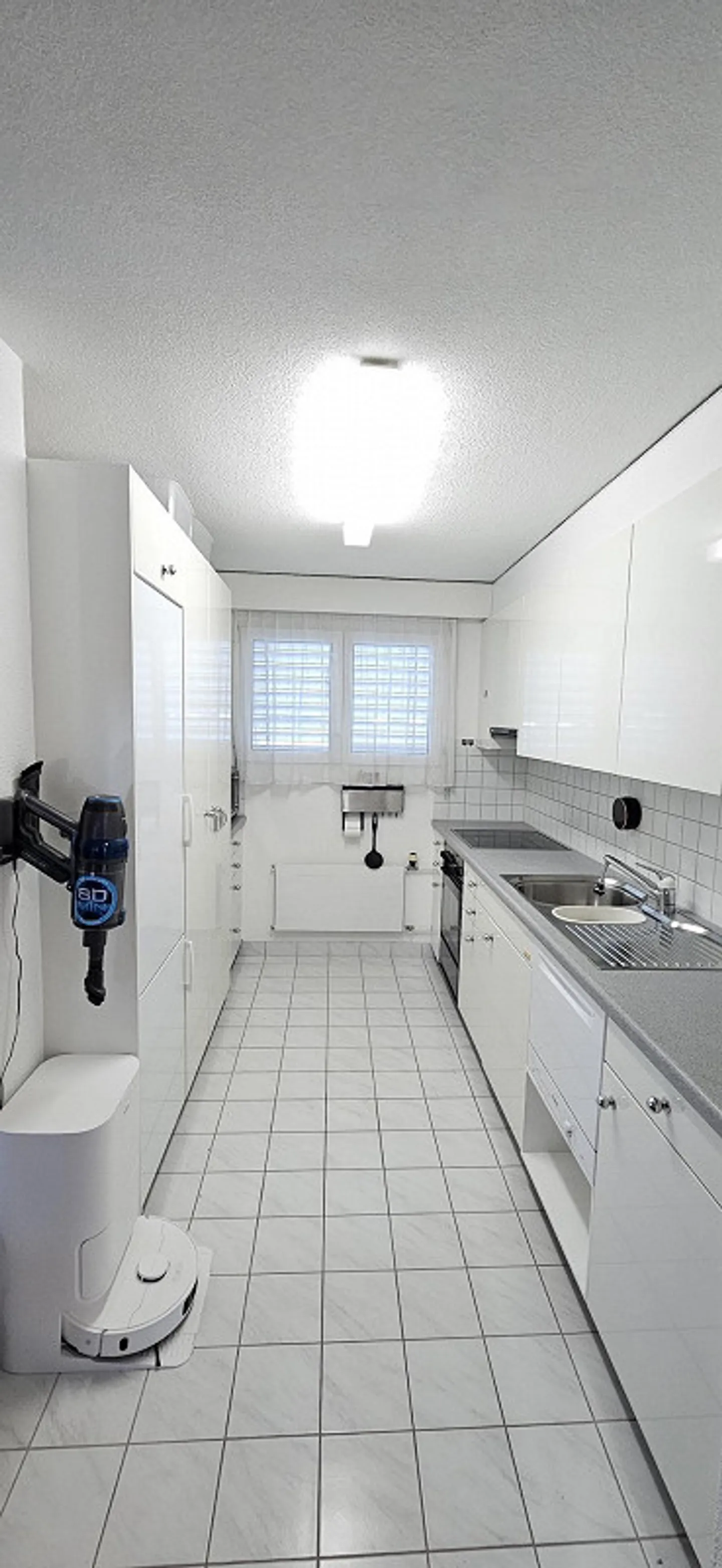 Spacious & Affordable Attic Apartment with Gallery in Winterthur - Photo 6 of 9