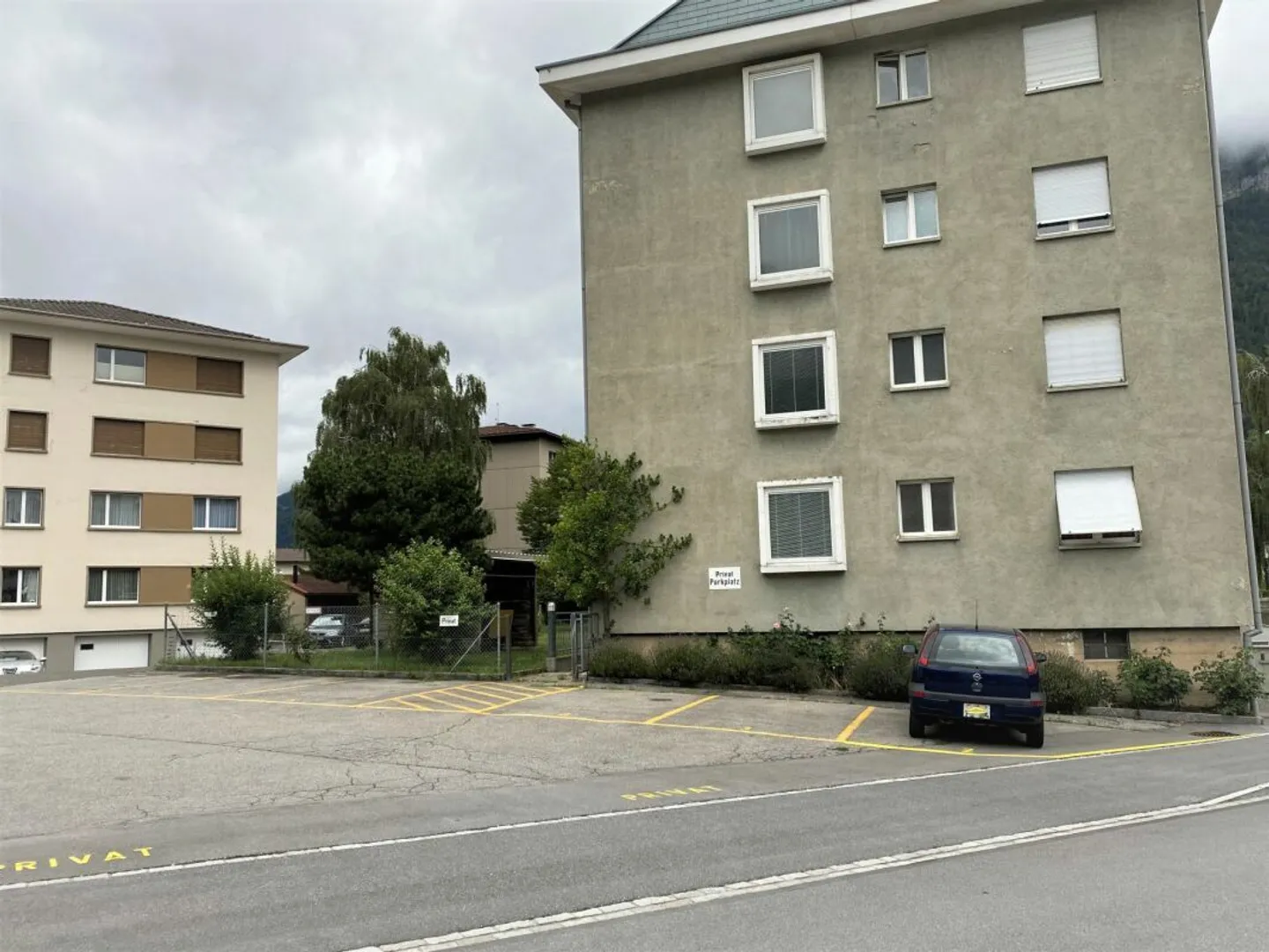 Aussenparkplatz in Domat/Ems - Foto 2 von 2