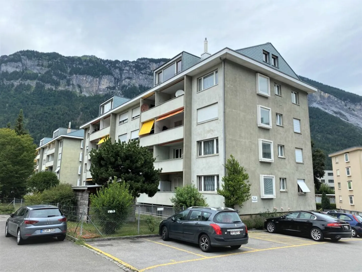 Aussenparkplatz in Domat/Ems - Foto 1 von 2