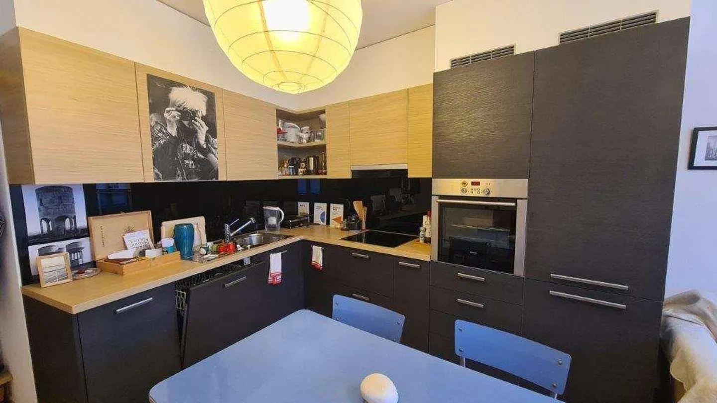 MENDRISIO CENTRE : BIEN ADAPTÉ 2.5 PIÈCES DANS UNE ZONE PIÉTONNE - Photo 3 sur 6