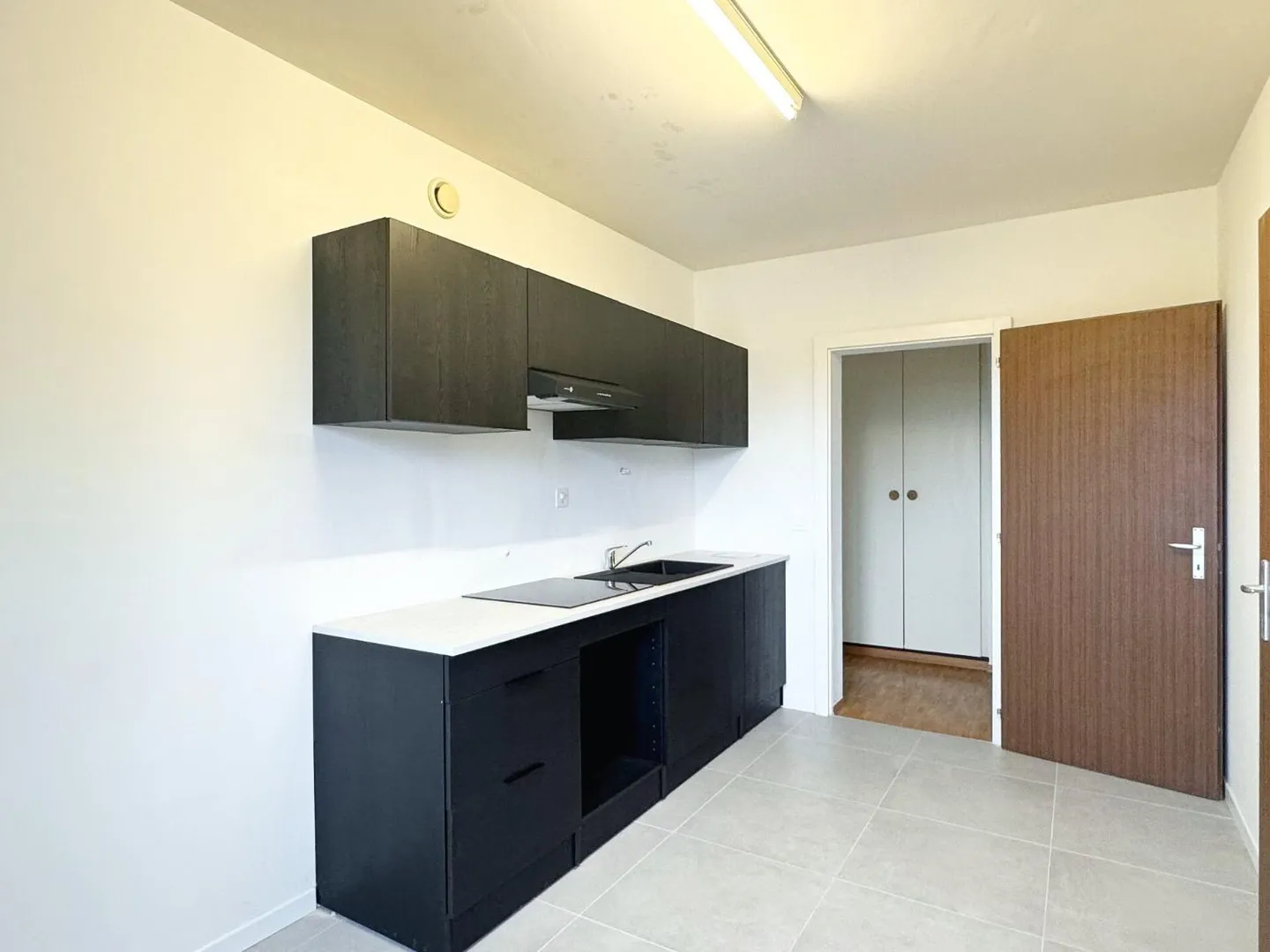 Appartamento 6 stanze ristrutturato a Meyrin - Foto 6 di 12
