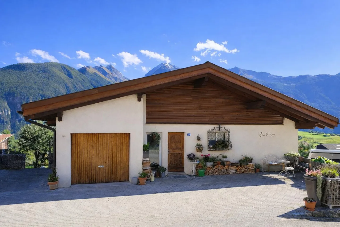 Rückzugsort in den Bergen – Wohnen, Erholen und Vermieten vereint - Foto 1 di 11