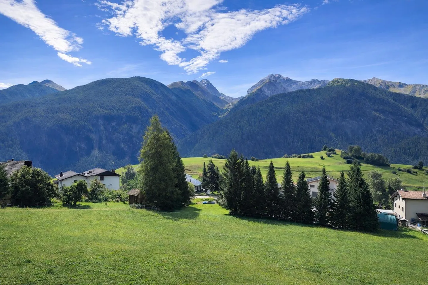 Rückzugsort in den Bergen – Wohnen, Erholen und Vermieten vereint - Foto 3 di 11