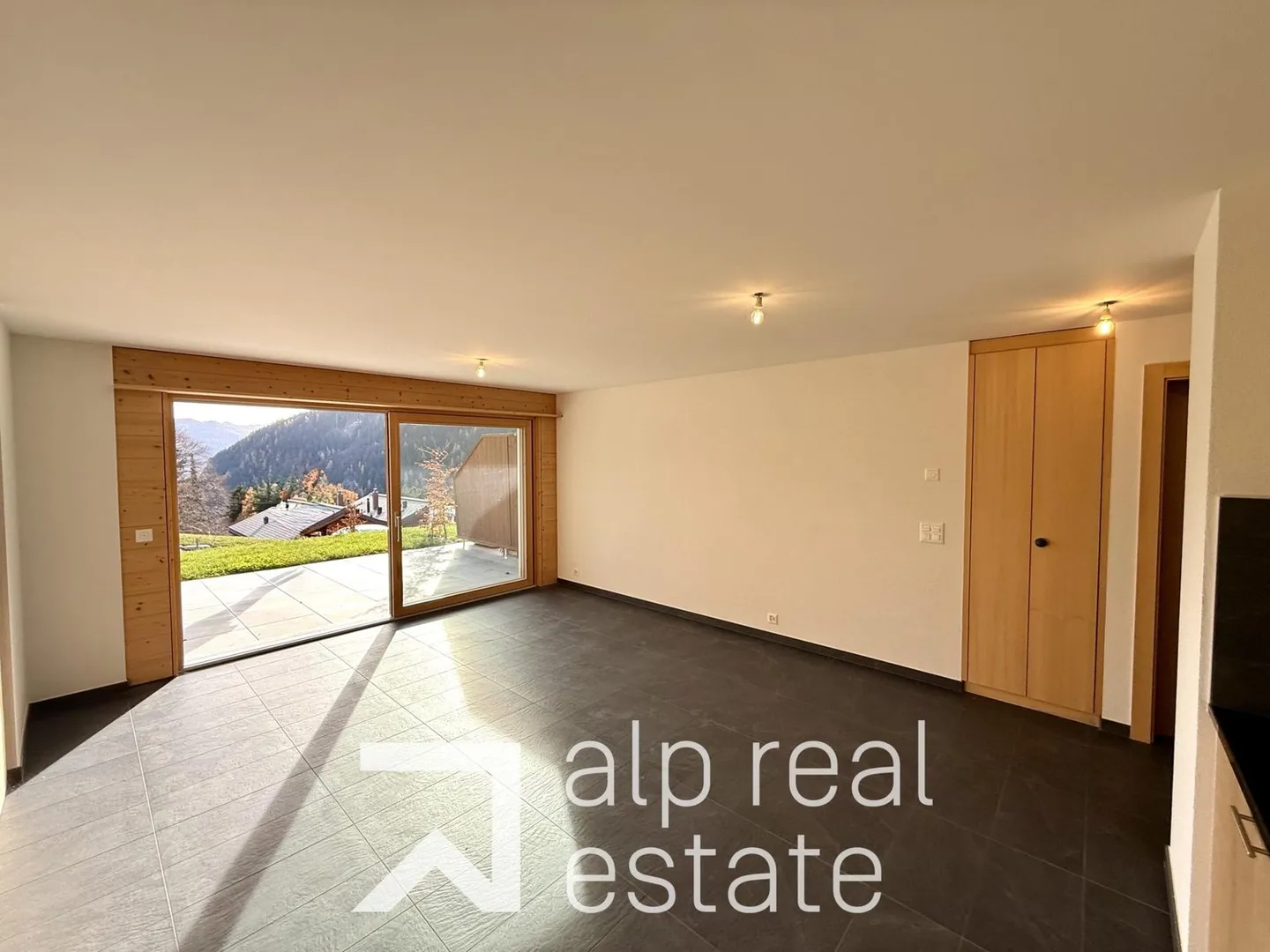 2,5 camere nuova costruzione con terrazza sud e vista montagna - Foto 4 di 13