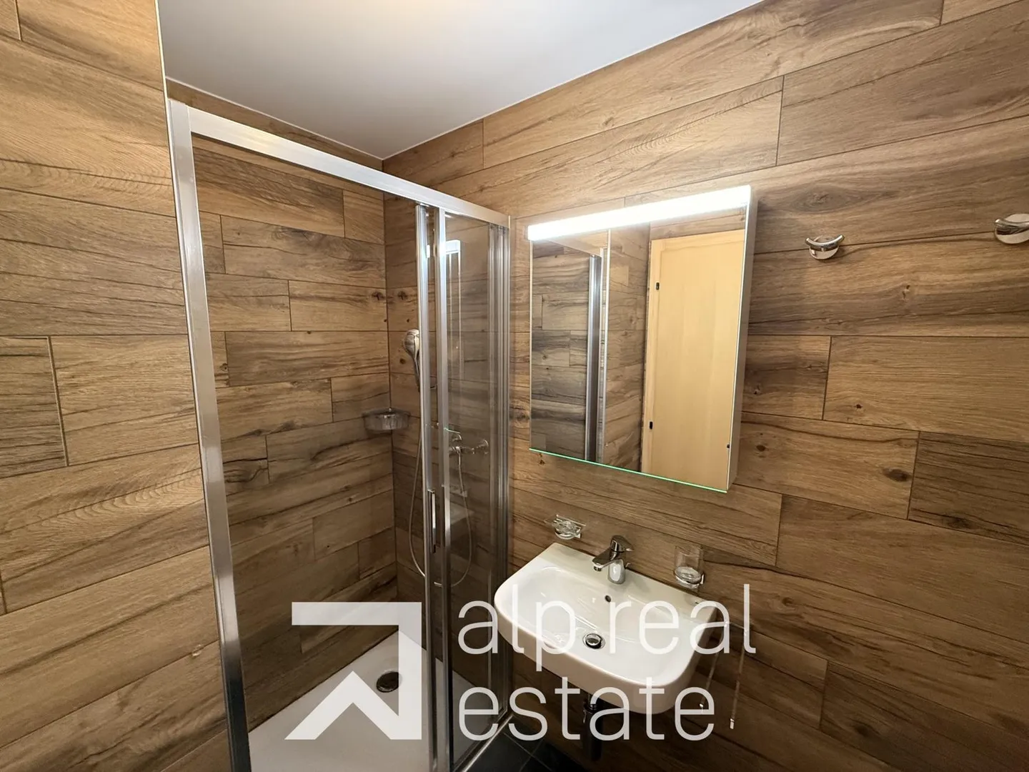 2,5 camere nuova costruzione con terrazza sud e vista montagna - Foto 7 di 13