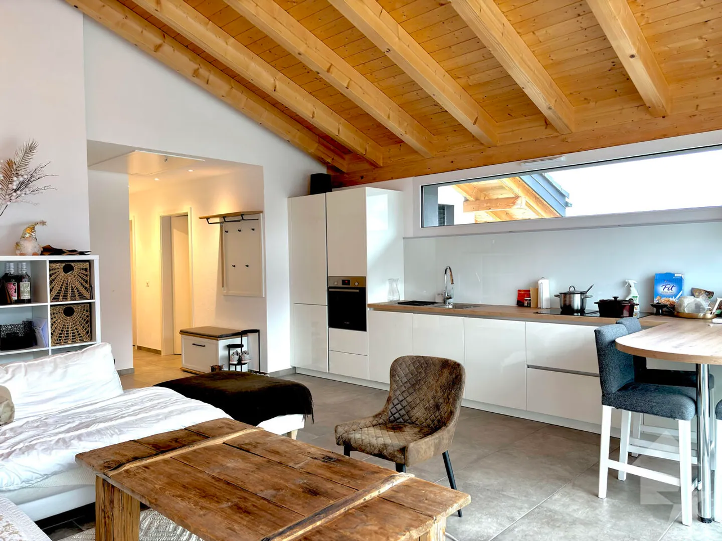 Stunning penthouse with panoramic view! - Photo 6 of 28