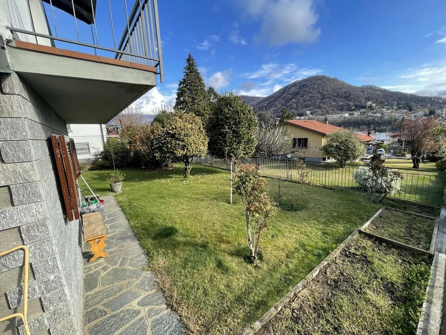 Casa singola in affitto - Foto 8 di 33