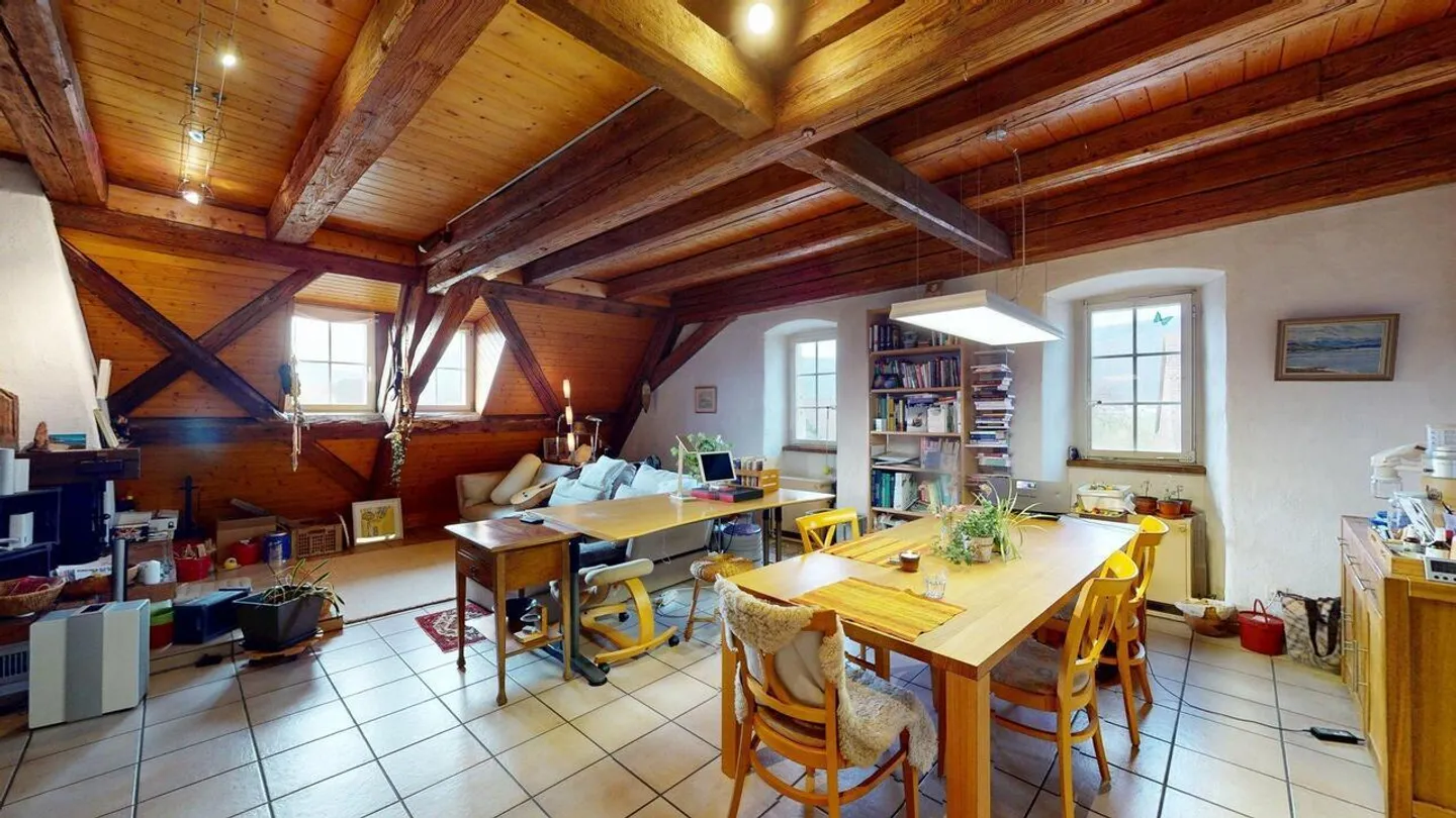 Incantevole appartamento maisonette di 5,5 stanze con ampio spazio - Foto 9 di 30