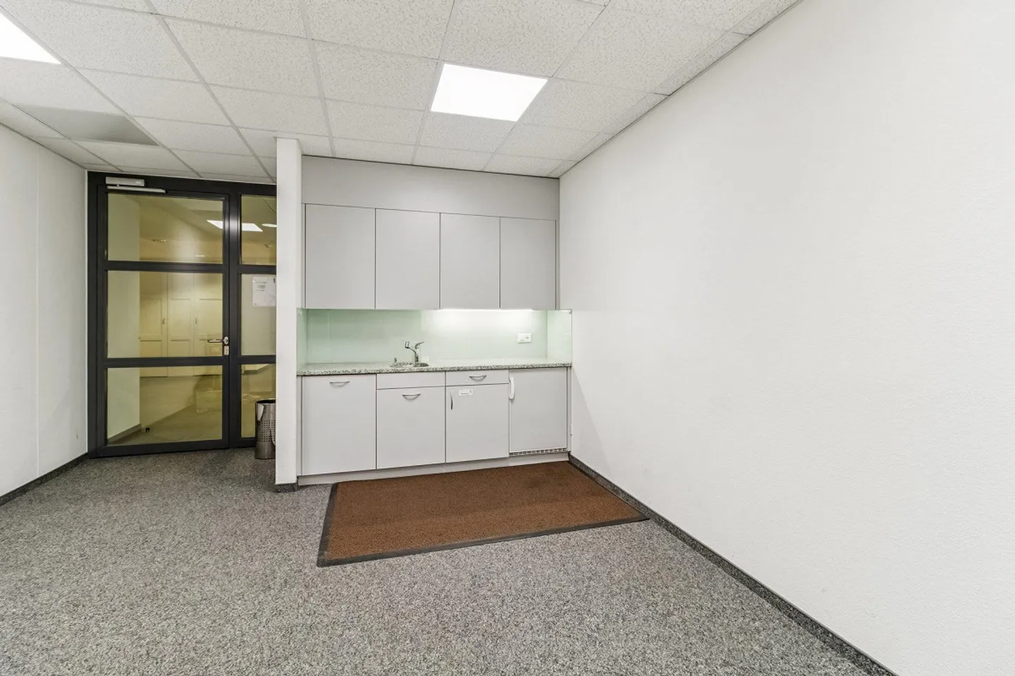 Vielseitige Bürofläche in Dietikon - Foto 2 von 8