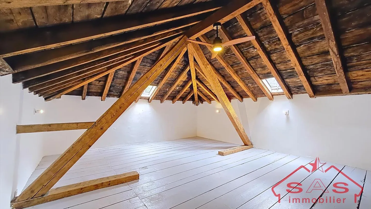 Wohnung kaufen - Foto 1 von 9