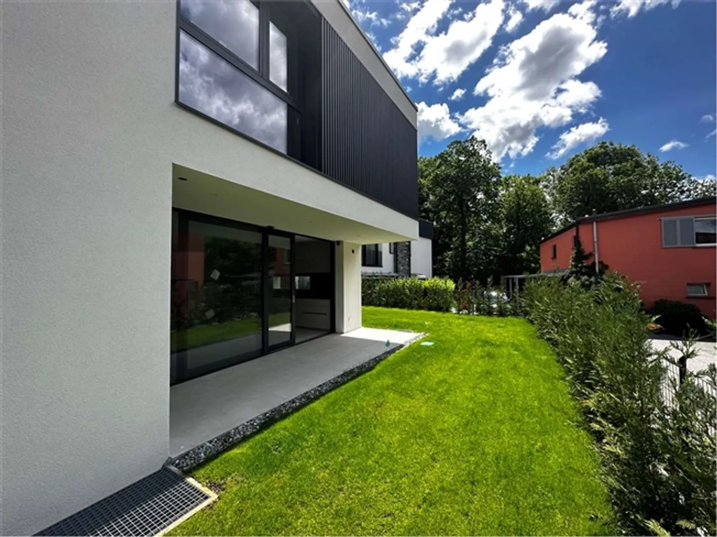 «NEUE VILLEN MIT GARTEN IM RESERVIERTEN BEREICH» - Foto 4 von 17