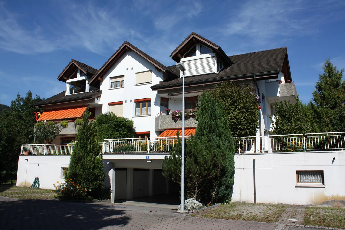 grosszügige 4.5 Zimmerwohnung mit sonnigem Sitzplatz - Photo 1 sur 1