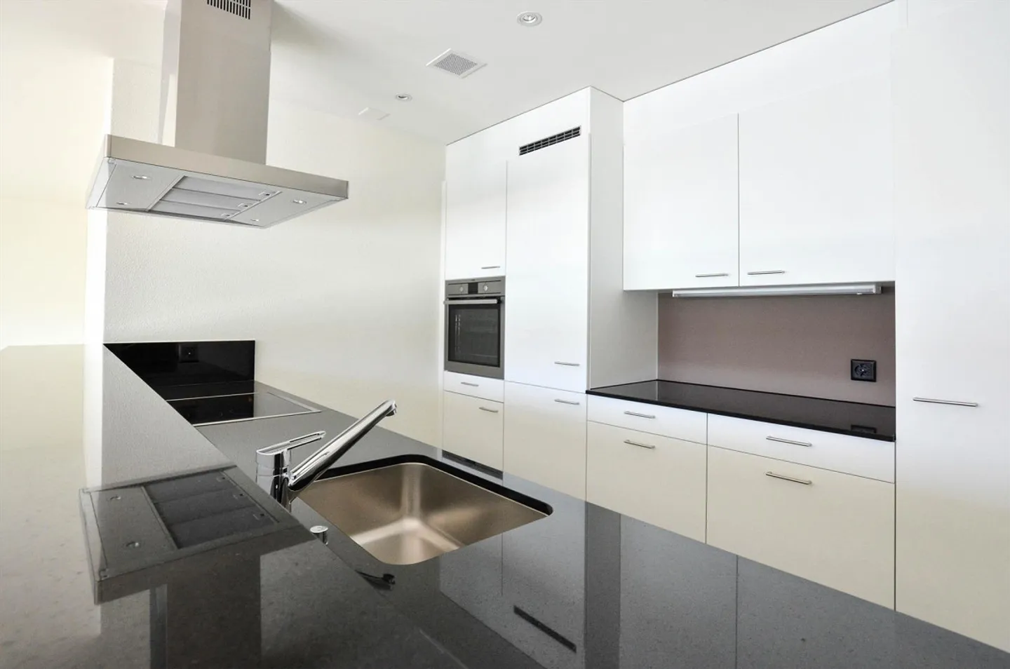 Vivere in una bella e centrale posizione - Foto 2 di 7