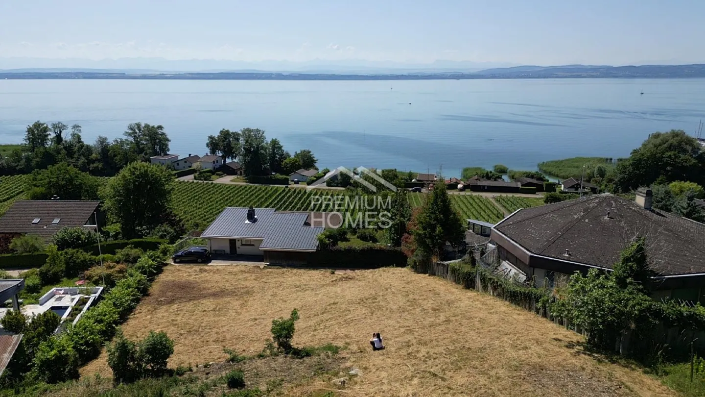 Directly on the edge of the lake with existing construction project - Photo 7 of 7