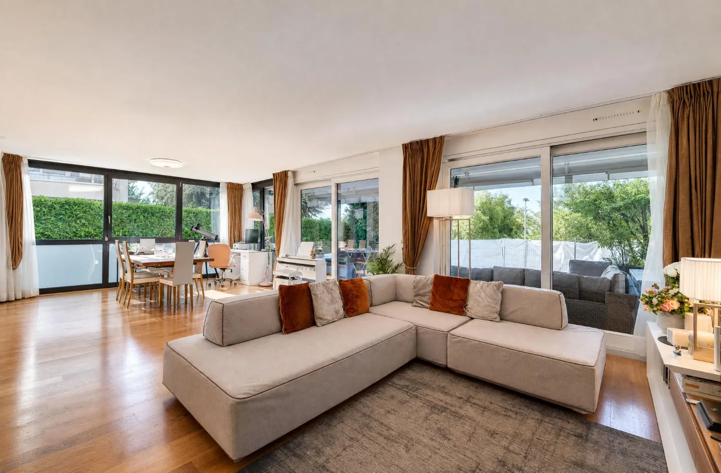Appartement d'exception avec jardin - Photo 2 sur 21