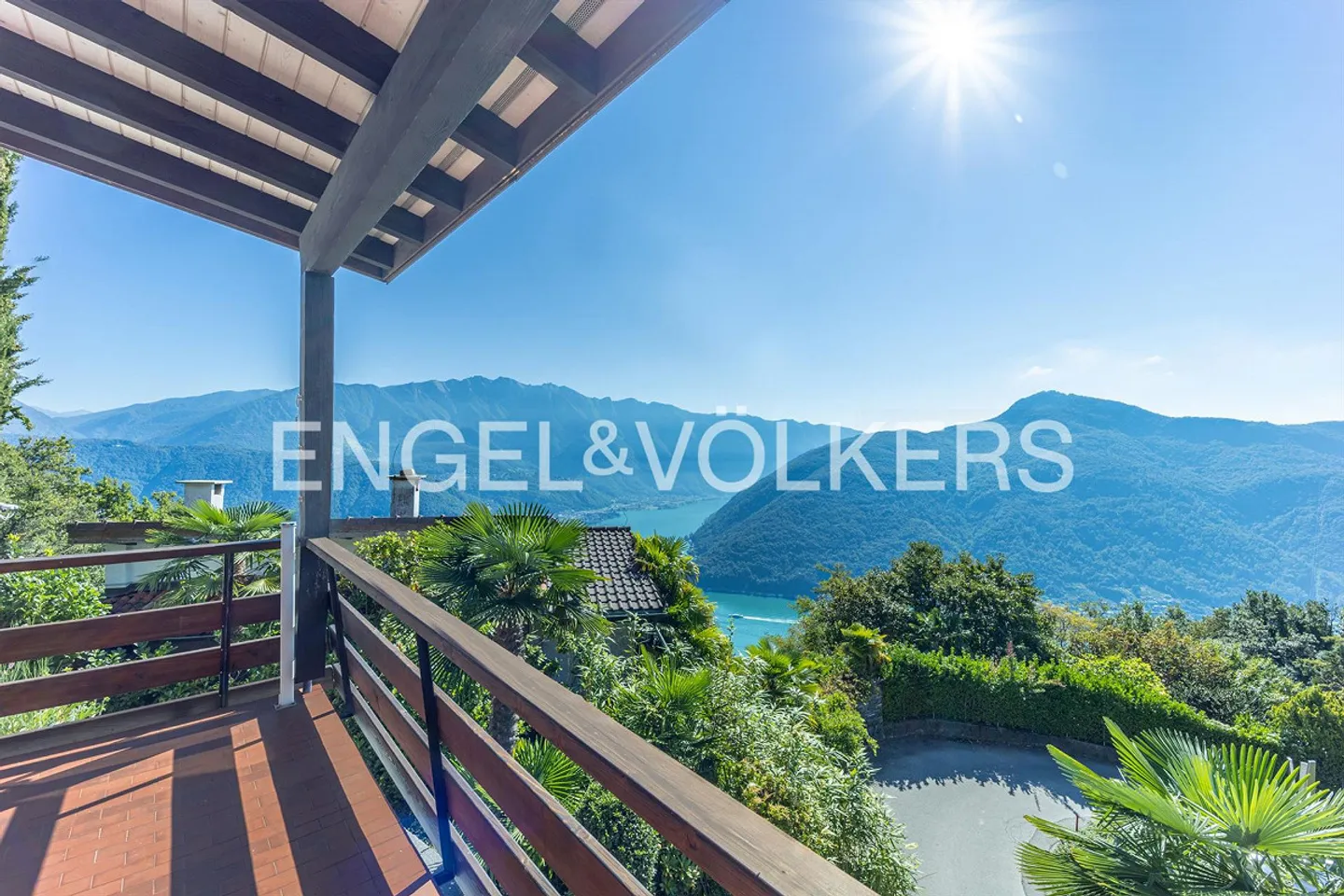 Casa accogliente con vista mozzafiato sul lago - Foto 1 di 13