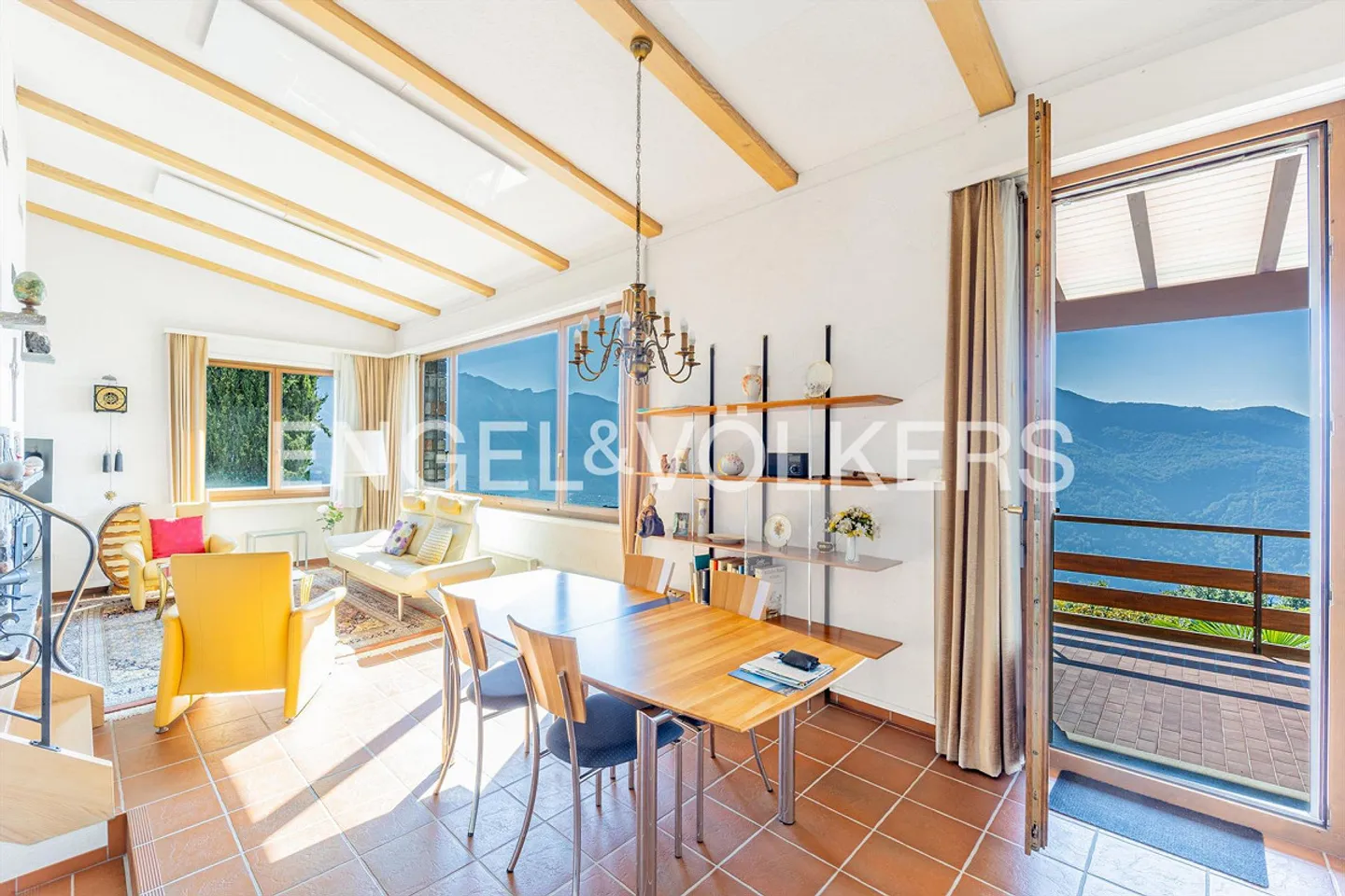 Casa accogliente con vista mozzafiato sul lago - Foto 4 di 13