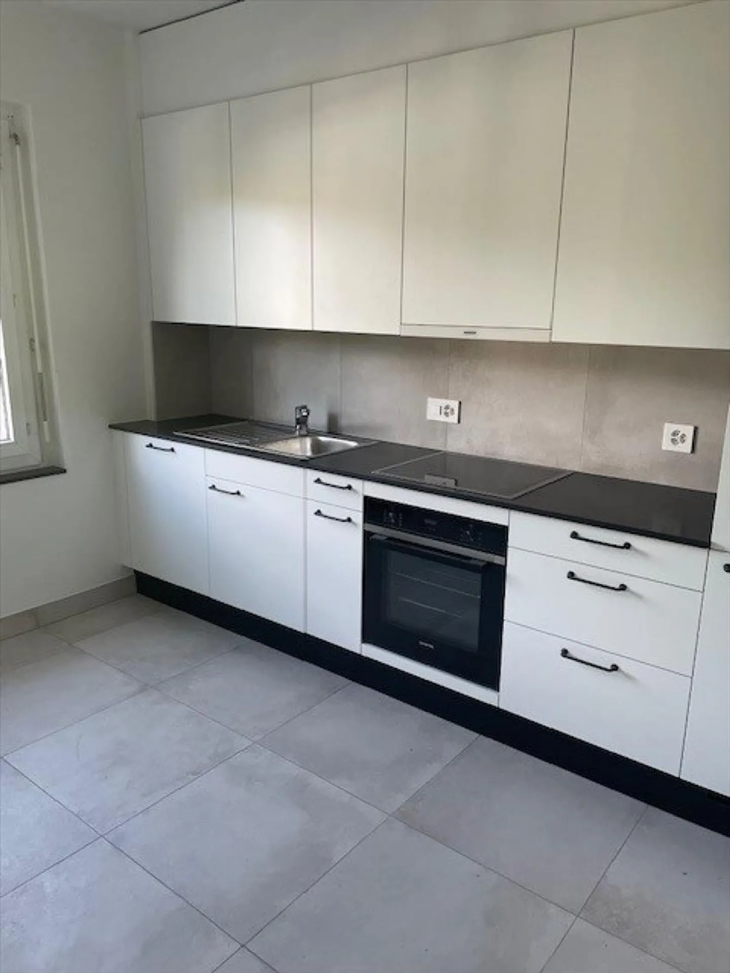 Vollständig renovierte 2-Zimmer-Wohnung mit Balkon! - Foto 1 von 8