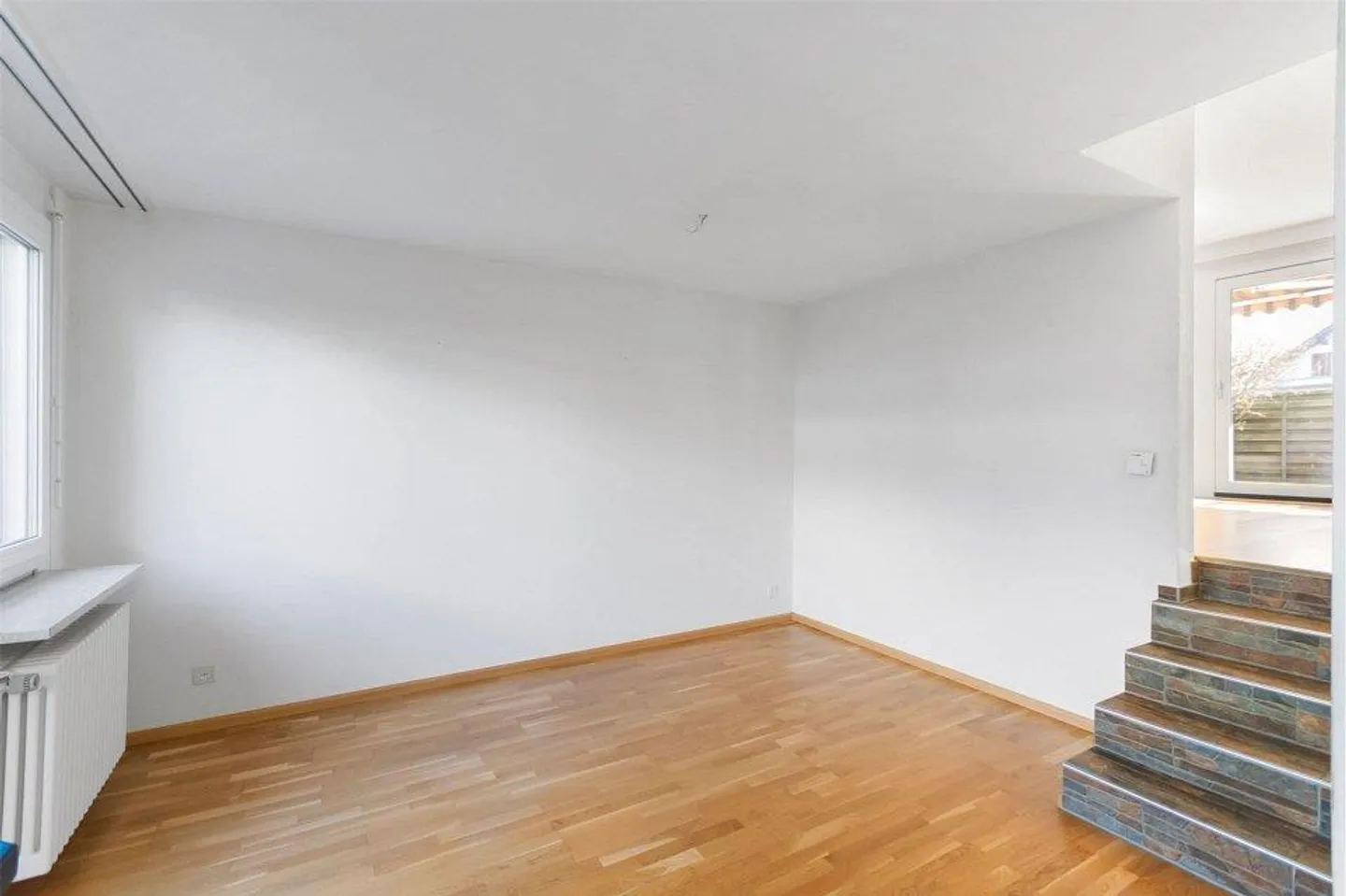 Charming 5-Room Detached Corner House - Photo 9 of 13