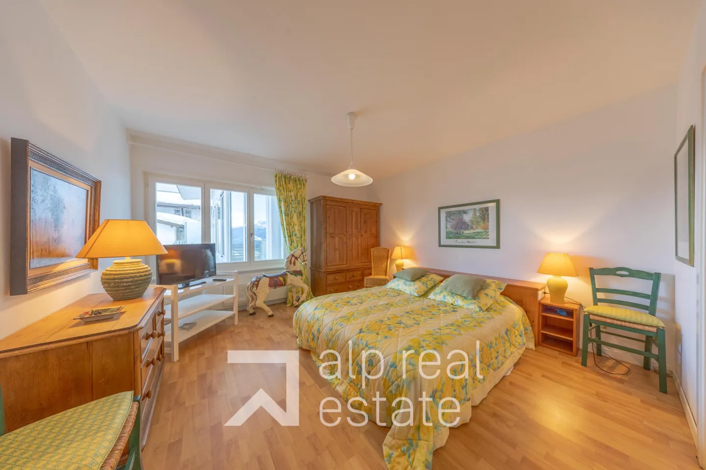 Außergewöhnliches Penthouse mit atemberaubendem Blick auf die Alpen - Foto 8 von 17