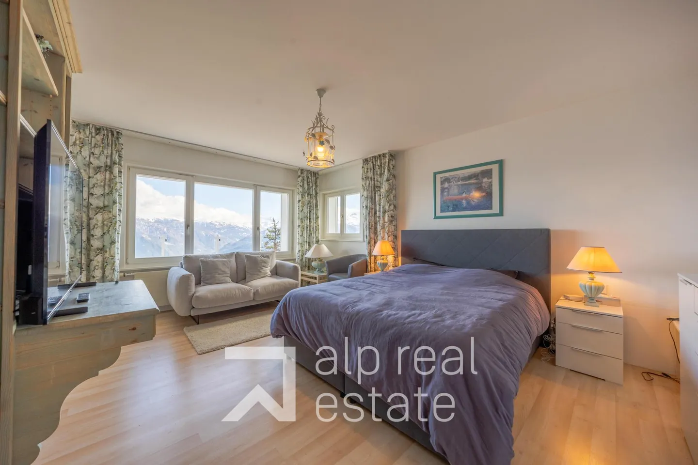Außergewöhnliches Penthouse mit atemberaubendem Blick auf die Alpen - Foto 9 von 17