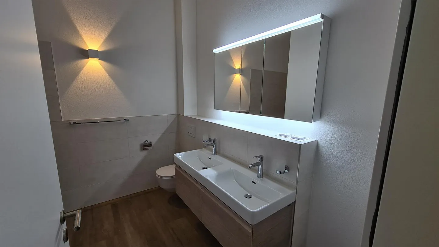 3 ½ Room Attic Apartment with Stunning View (110m2) - Photo 4 of 14