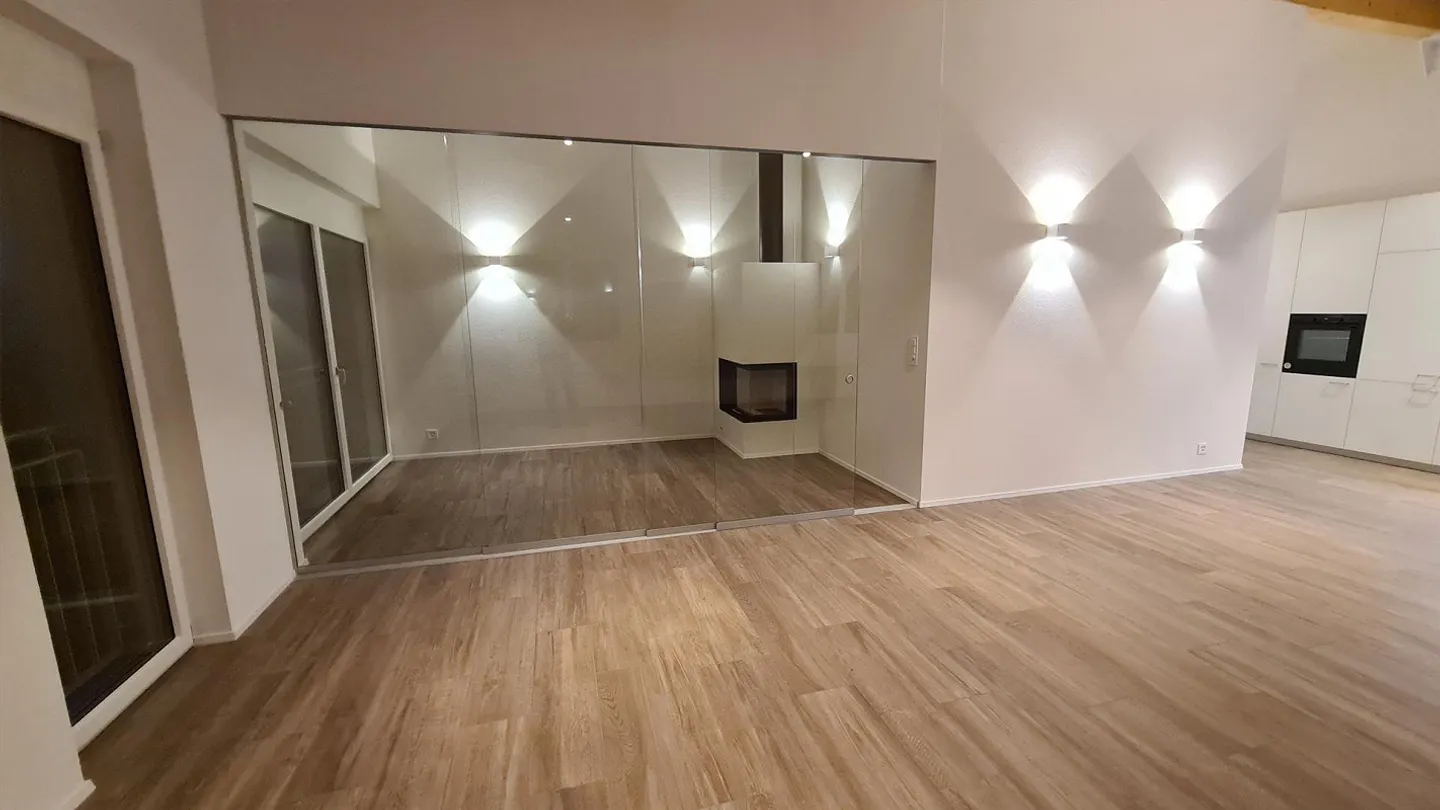 3 ½ Room Attic Apartment with Stunning View (110m2) - Photo 9 of 14