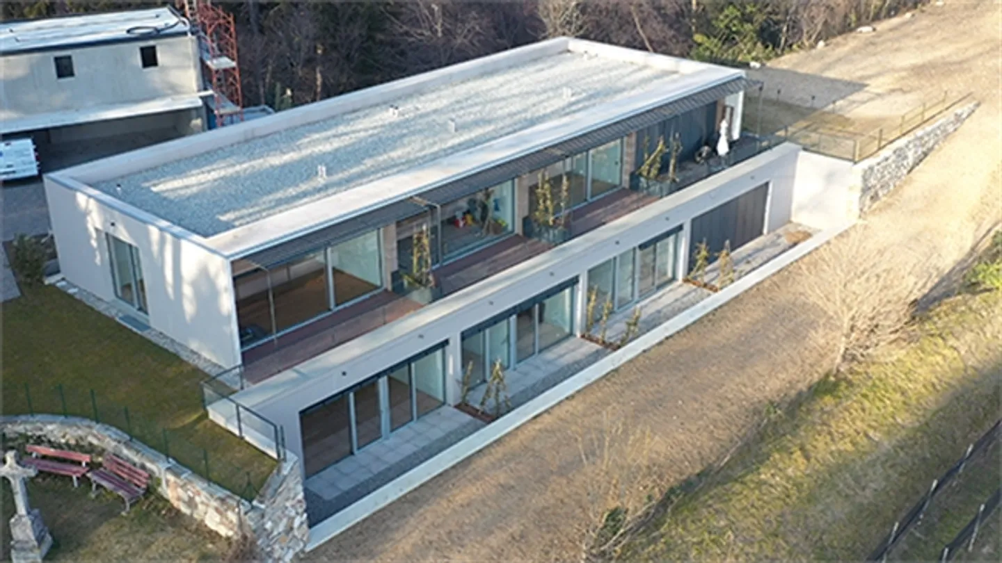 «NEUES HAUS MIT GARTEN UND PANORAMATERRASSE» - Foto 1 von 16