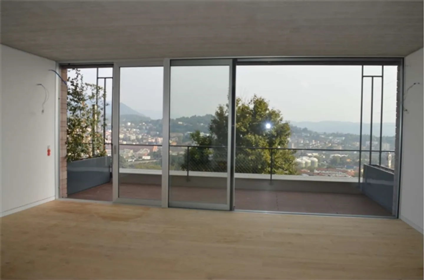 «NEUES HAUS MIT GARTEN UND PANORAMATERRASSE» - Foto 3 von 16