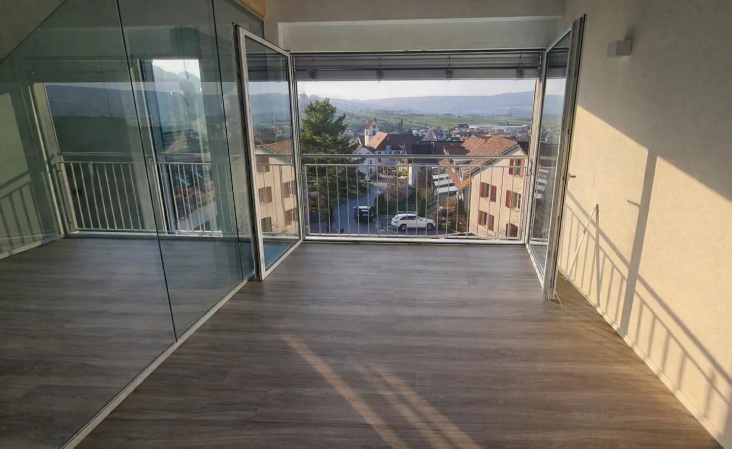 3 ½ Room Attic Apartment with Stunning View (110m2) - Photo 2 of 14