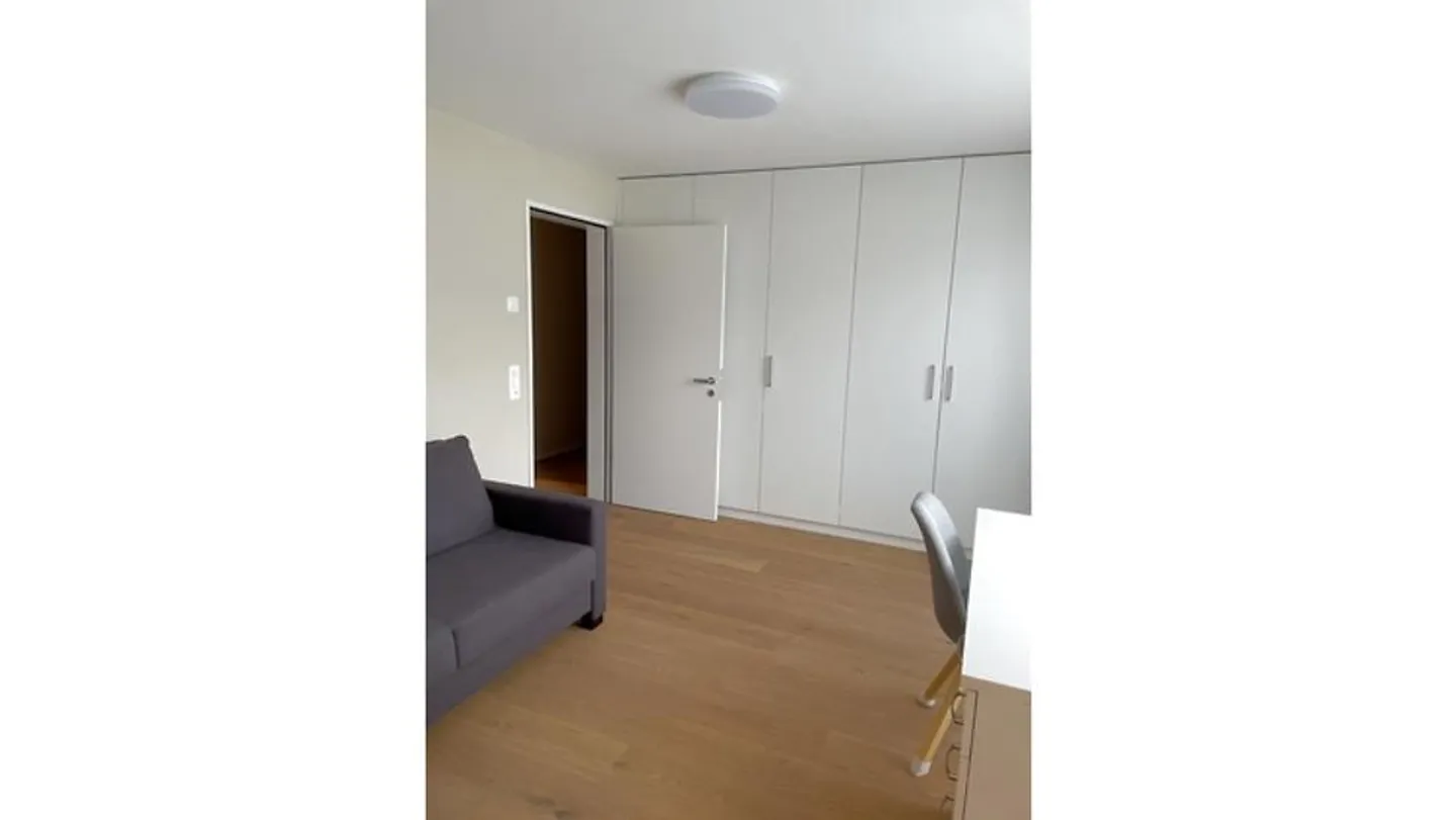 4½ ROOM APARTMENT IN UNTERÄGERI (ZG), FURNISHED, TEMPORARY - Photo 6 of 10