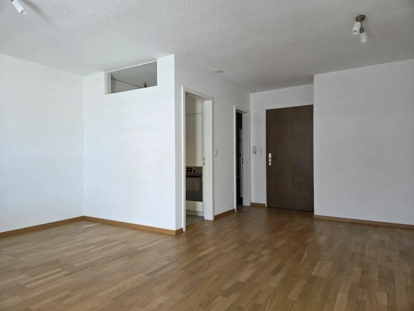 Grosszügige 1.5 Zimmerwohnung - Foto 1 von 6