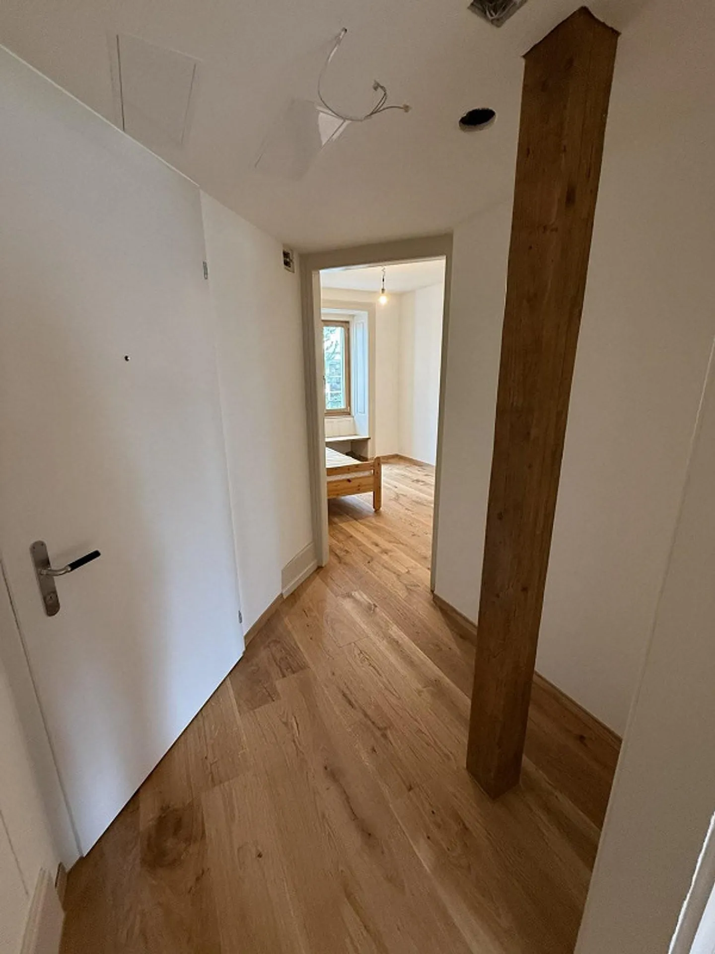 Renovated 2-room apartment for rent near Zurich main station - Photo 4 of 6