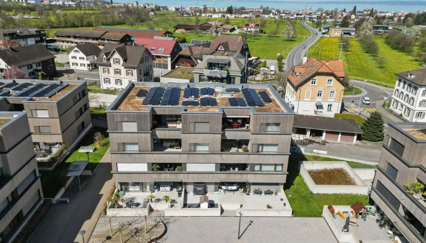 Appartement moderne de 4,5 pièces au rez-de-chaussée - Vie centrale dans un emplacement prisé... - Photo 2 sur 12