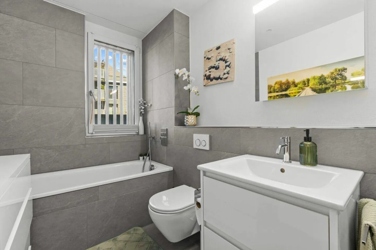 Appartement moderne de 4,5 pièces au rez-de-chaussée - Vie centrale dans un emplacement prisé... - Photo 10 sur 12