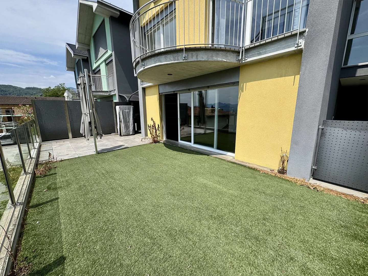 CADRO – ELEGANT RESIDENCE WITH PRIVATE GARDEN, DOUBLE GARAGE AND PANORAMIC VIEW - Photo 2 of 30