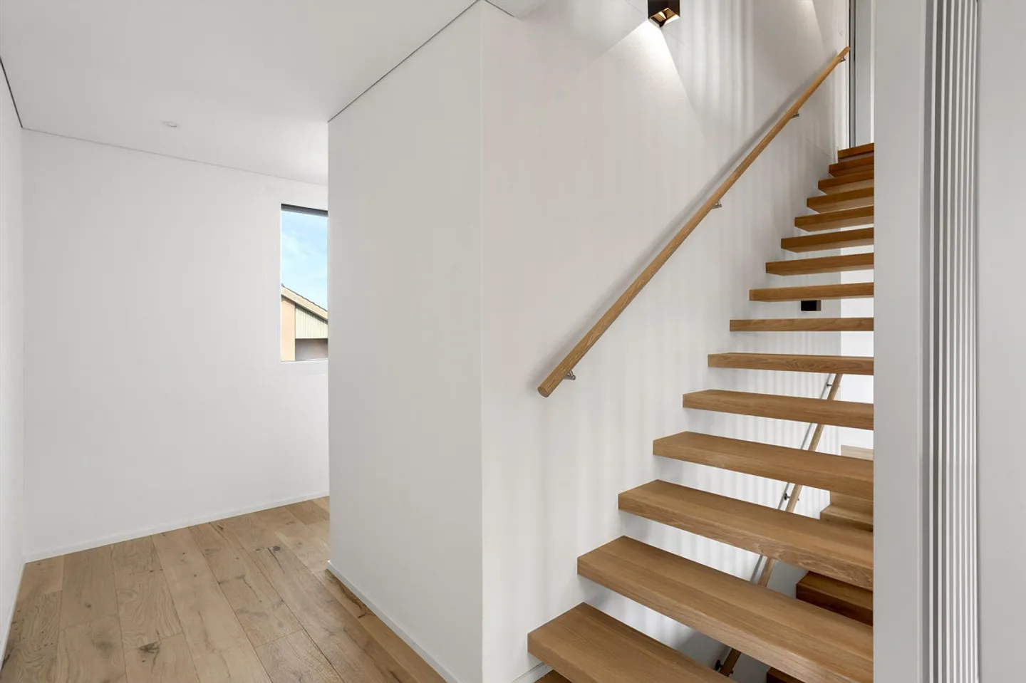 Nuova casa moderna di 4½ locali con vista panoramica e comfort domotico - Foto 7 di 13