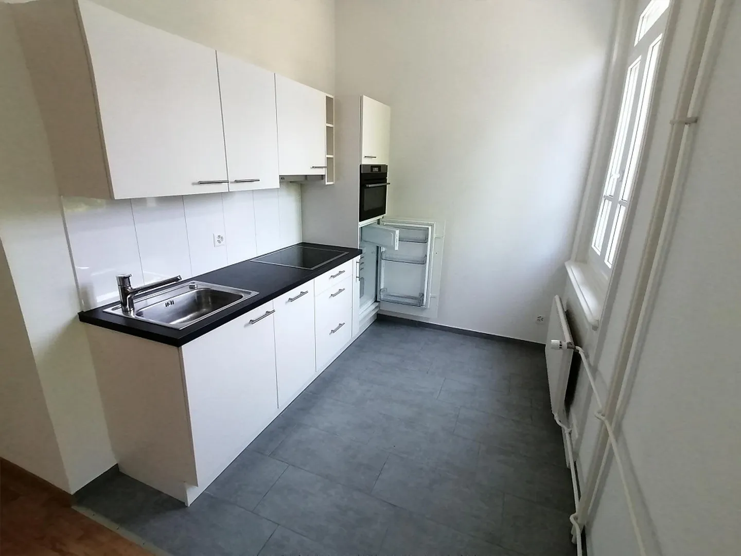 1.5 Room Apartment - Photo 2 of 5