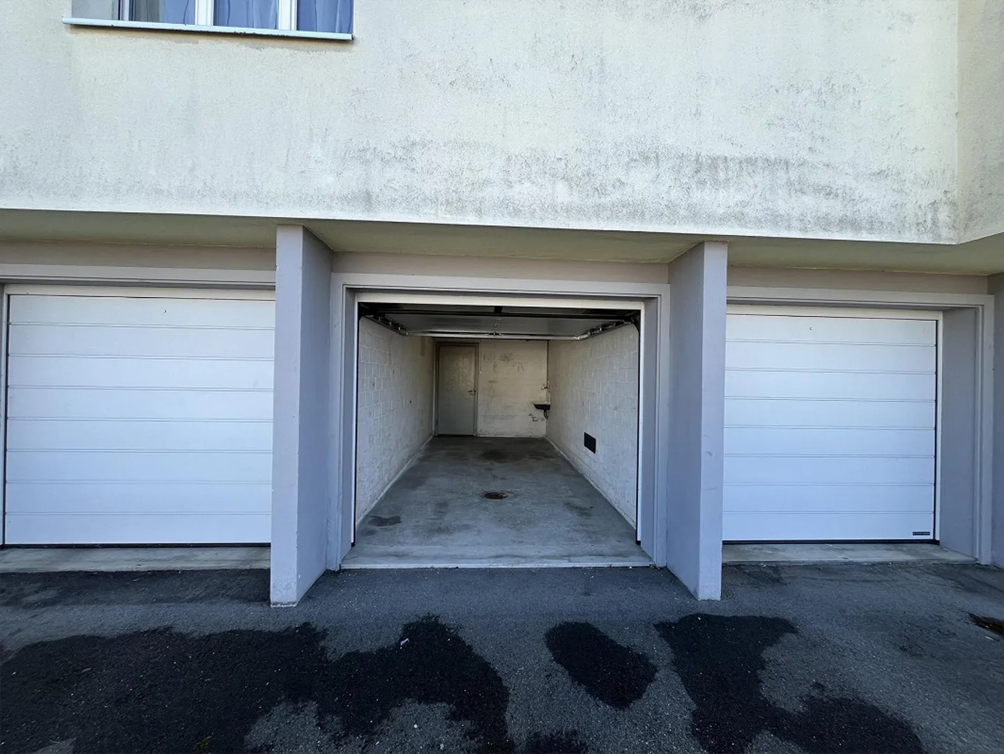 Geschützte Garagenbox an zentraler Lage - Photo 4 sur 4