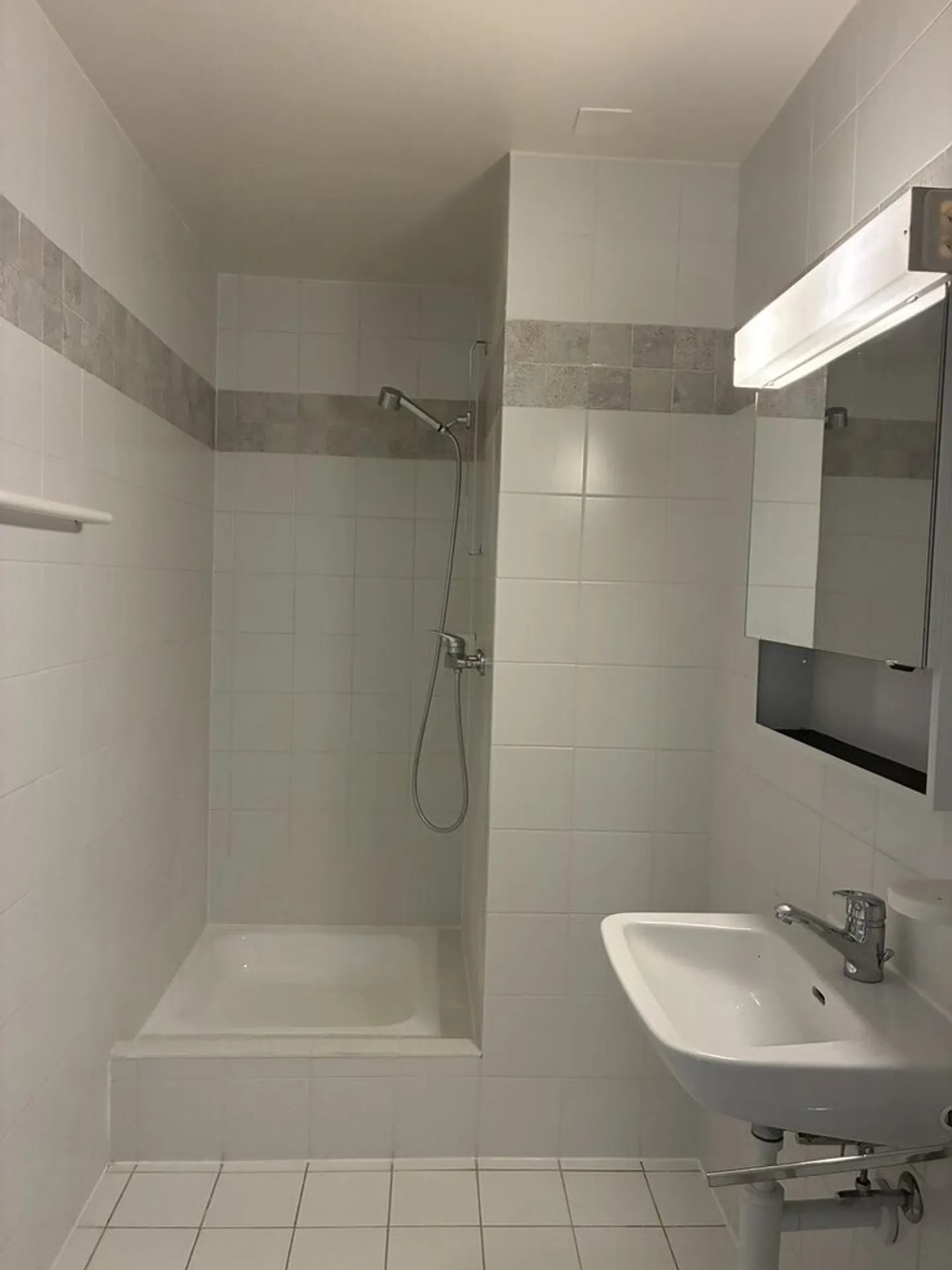 Wunderschöne Duplexwohnung im Herzen der Innenstadt von Nyon - Foto 7 von 10